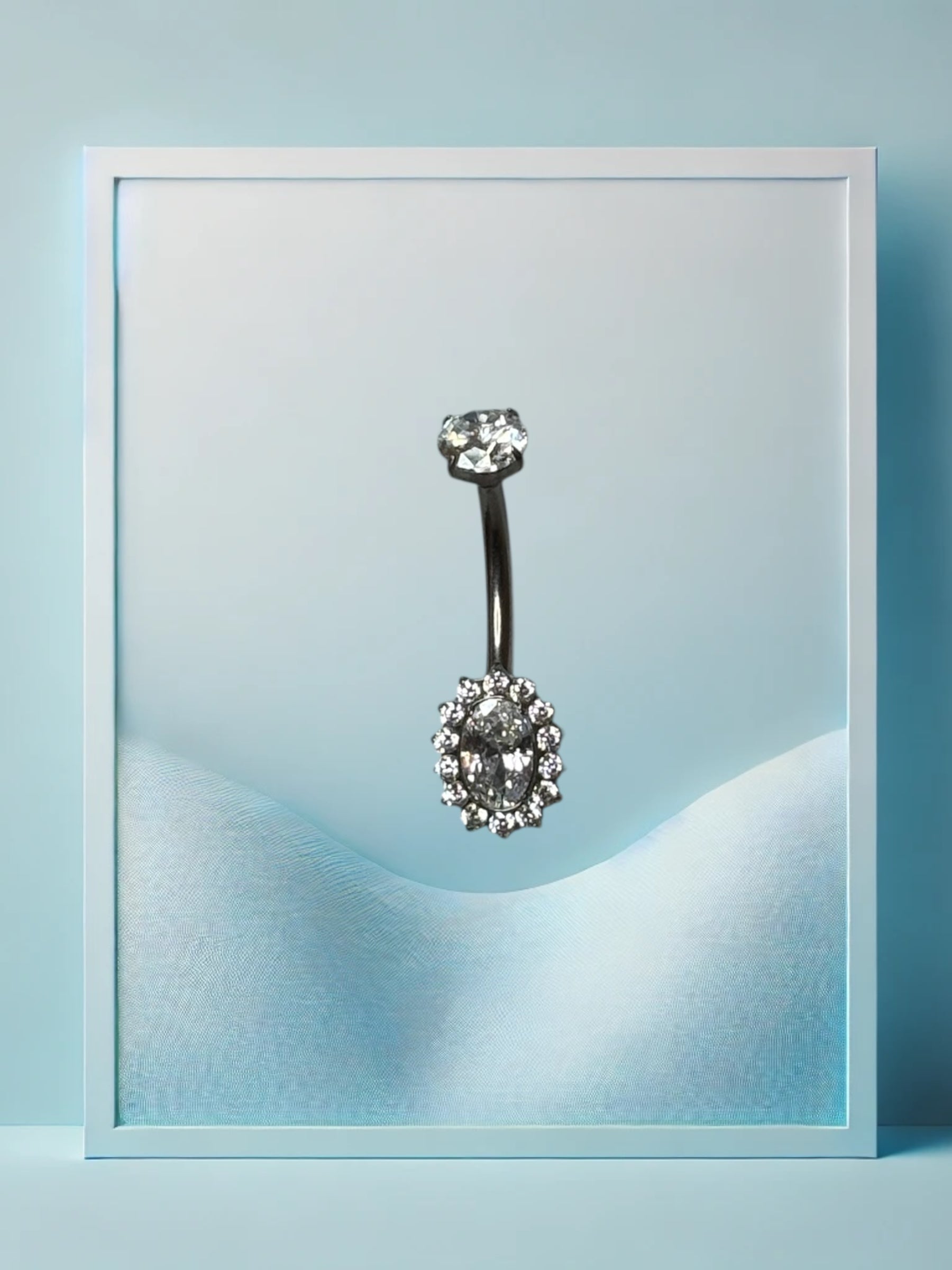 Viral Babe Bauchpiercing Titan