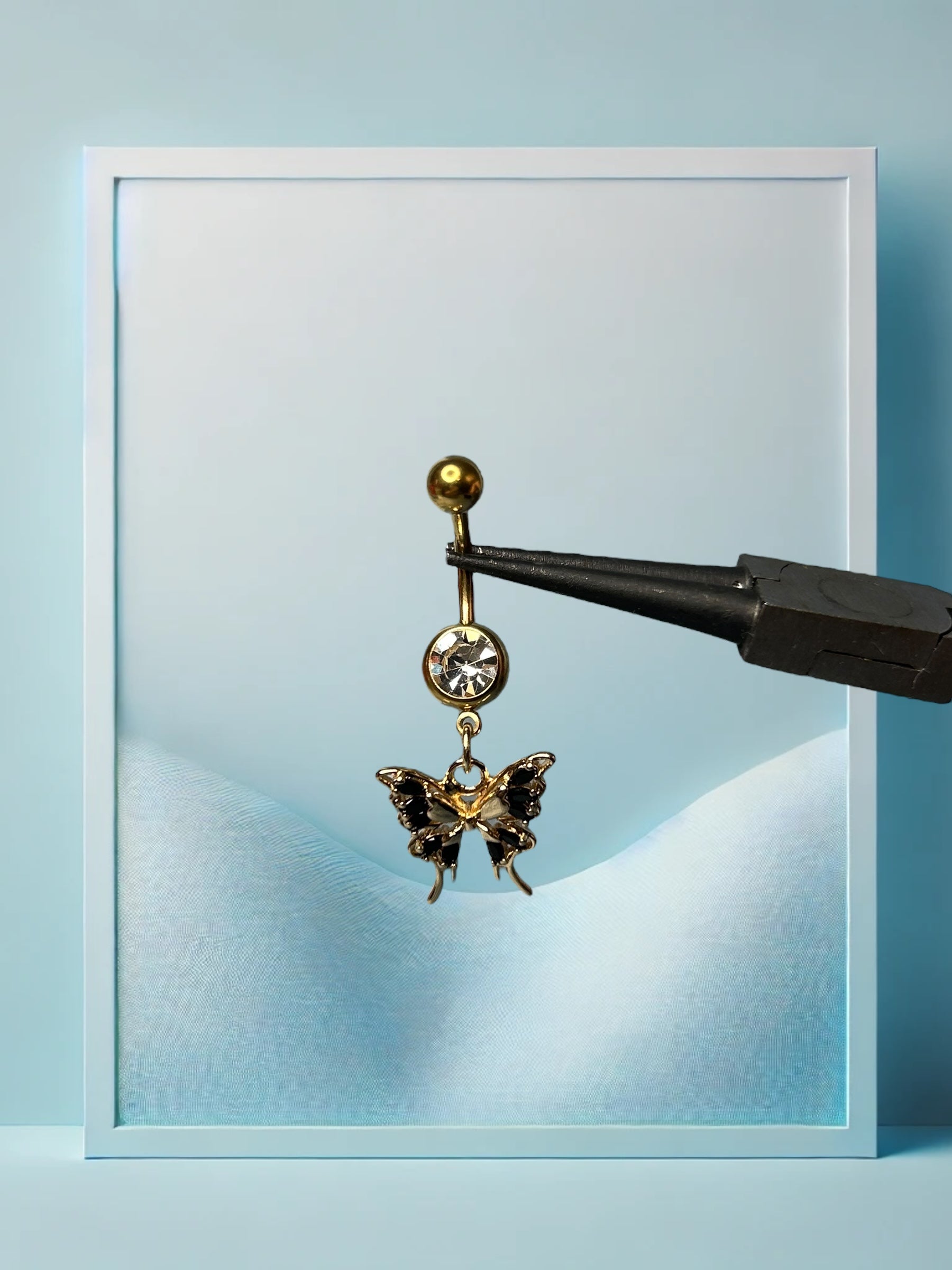 Ava Bauchpiercing