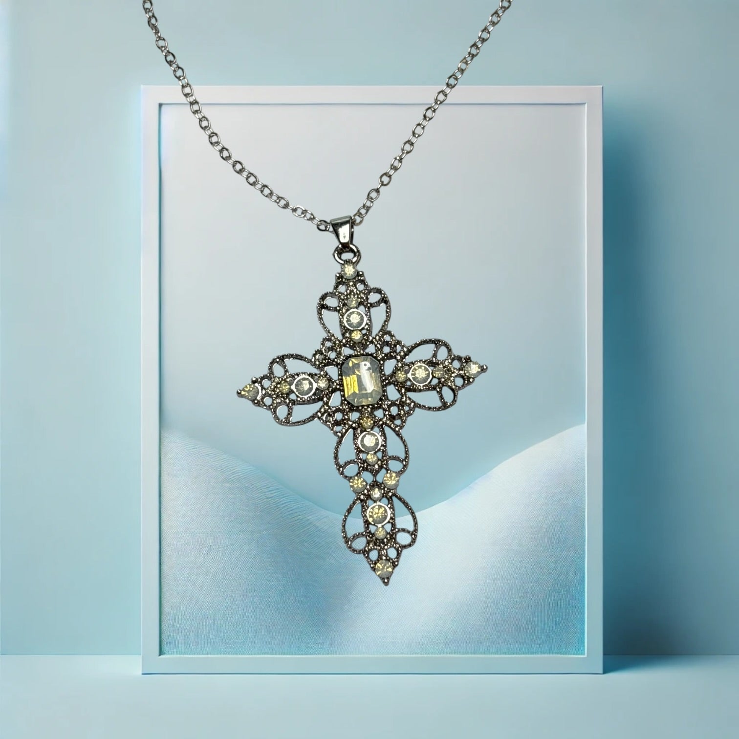 Icy Cross Kette
